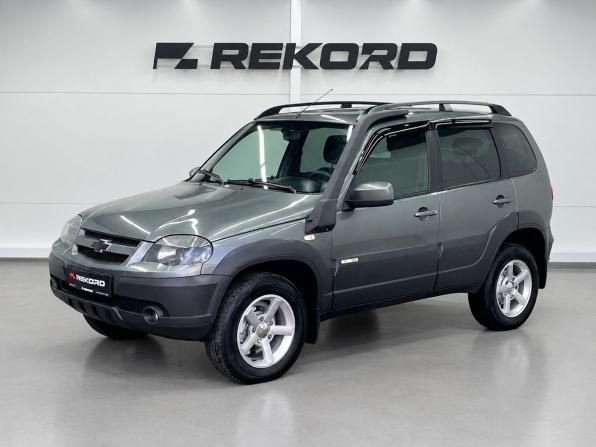 Chevrolet Niva I Рестайлинг с пробегом 2017 года, цена 700 000 рублей, 104763 км, внедорожник, Автокод Объявления