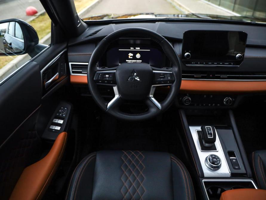 Mitsubishi Outlander IV Санкт-Петербург  - изображение 12