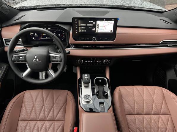 Новый Mitsubishi Outlander IV Рестайлинг 2026 года, цена 7 090 000 рублей, внедорожник, Автокод Объявления