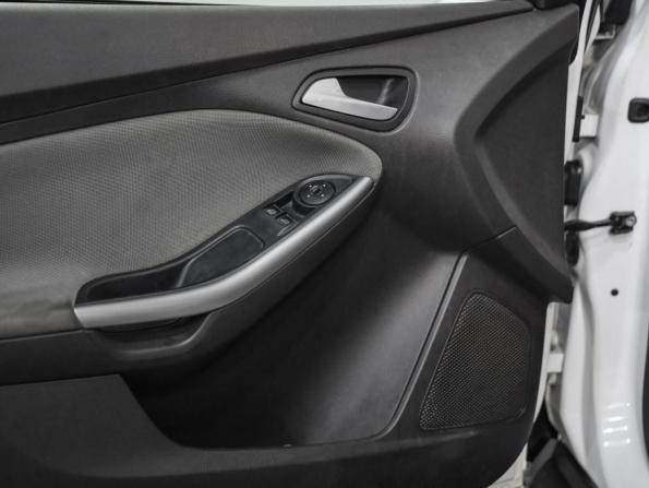 Ford Focus III с пробегом 2013 года, цена 799 000 рублей, 175197 км, хэтчбек, Автокод Объявления
