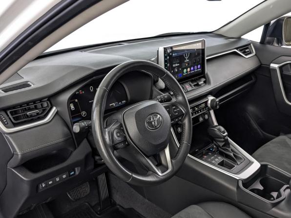 Toyota RAV4 V (XA50) с пробегом 2023 года, цена 3 900 000 рублей, 9207 км, внедорожник, Автокод Объявления