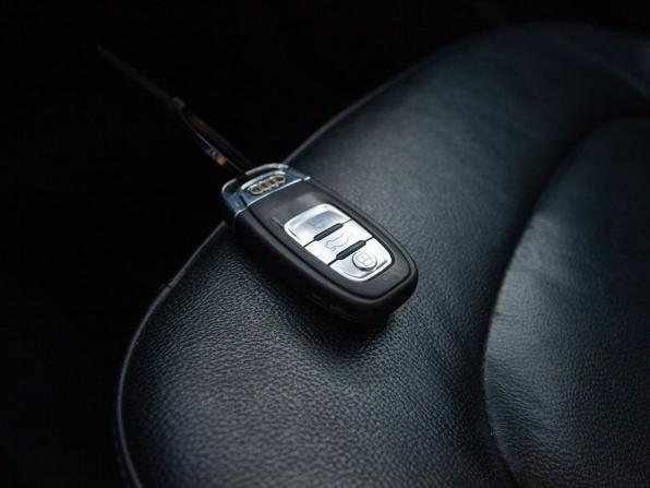 Audi A4 IV (B8) Рестайлинг с пробегом 2012 года, цена 1 280 000 рублей, 203020 км, седан, Автокод Объявления