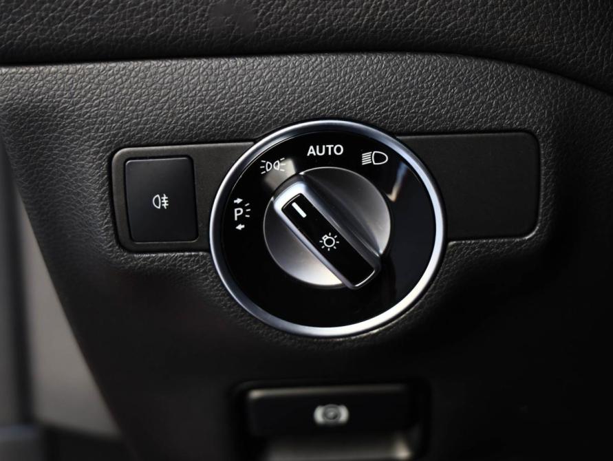 Mercedes-Benz GLA I (X156) Санкт-Петербург  - изображение 13