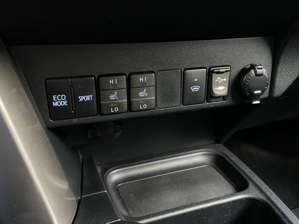 Toyota RAV4 IV (XA40) Рестайлинг с пробегом 2015 года, цена 2 998 000 рублей, 88178 км, внедорожник, Автокод Объявления