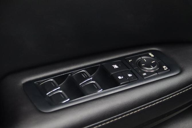 Lexus RX IV с пробегом 2016 года, цена 4 095 170 рублей, 86672 км, внедорожник, Автокод Объявления