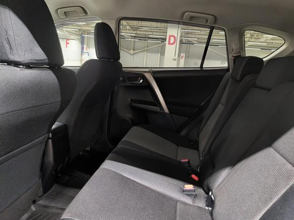 Toyota RAV4 IV (XA40) Рестайлинг с пробегом 2016 года, цена 2 280 000 рублей, 125771 км, внедорожник, Автокод Объявления