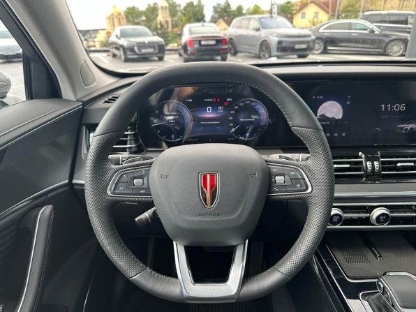 Hongqi HS5 I Рестайлинг с пробегом 2024 года, цена 3 800 000 рублей, 2417 км, внедорожник, Автокод Объявления