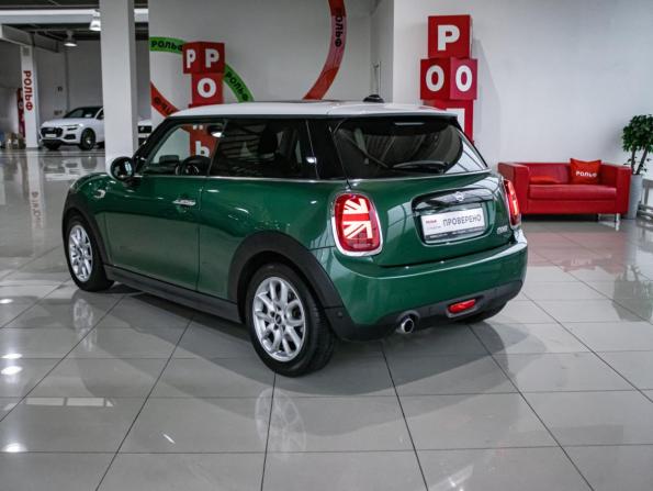 Mini Hatch III (F55/F56) Рестайлинг с пробегом 2020 года, цена 2 650 000 рублей, 28036 км, хэтчбек, Автокод Объявления