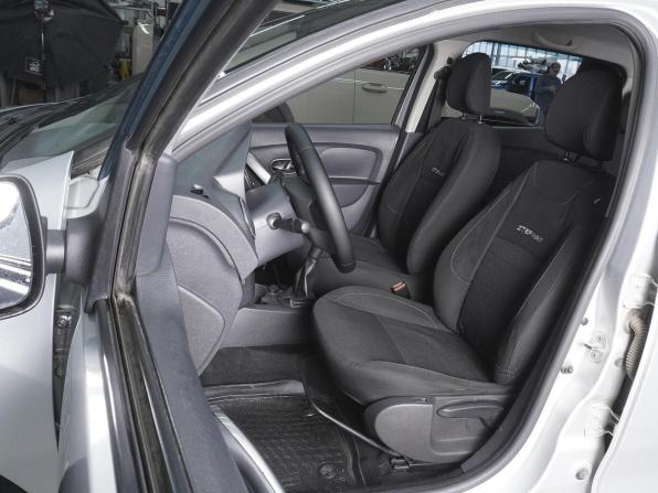 Renault Sandero II с пробегом 2017 года, цена 879 000 рублей, 193273 км, хэтчбек, Автокод Объявления