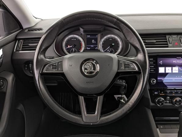 Skoda Octavia III (A7) Рестайлинг с пробегом 2018 года, цена 1 850 000 рублей, 55600 км, лифтбек, Автокод Объявления