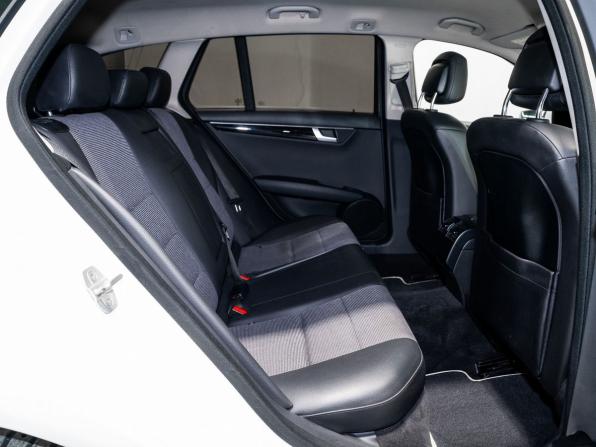Mercedes-Benz C-Класс III (W204) Рестайлинг с пробегом 2013 года, цена 1 220 000 рублей, 113600 км, универсал, Автокод Объявления