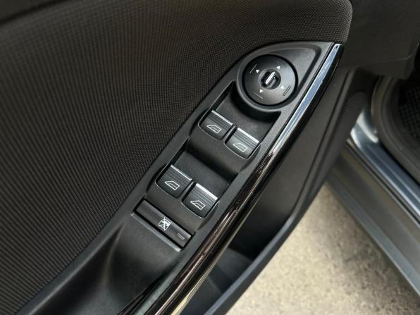 Ford Focus III с пробегом 2011 года, цена 750 000 рублей, 198665 км, хэтчбек, Автокод Объявления