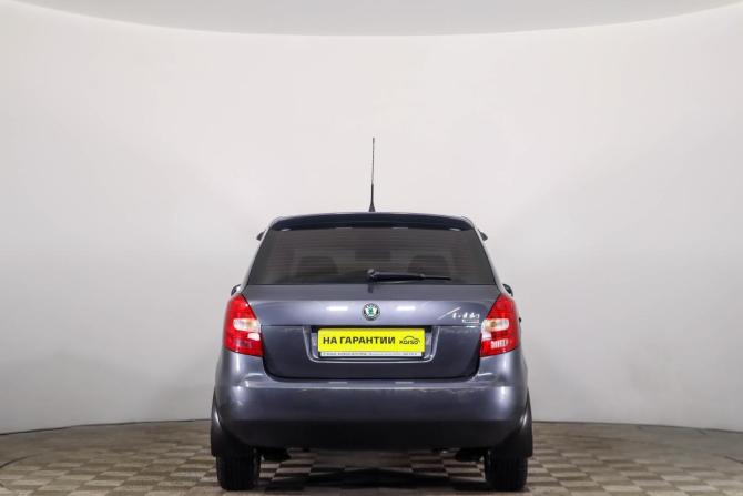 Skoda Fabia II Рестайлинг с пробегом 2010 года, цена 669 000 рублей, 117211 км, хэтчбек, Автокод Объявления