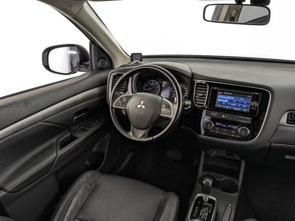 Mitsubishi Outlander III с пробегом 2014 года, цена 2 400 000 рублей, 43000 км, внедорожник, Автокод Объявления