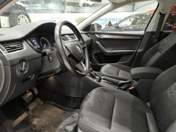 Skoda Octavia III (A7) Рестайлинг с пробегом 2019 года, цена 1 950 000 рублей, 133000 км, лифтбек, Автокод Объявления
