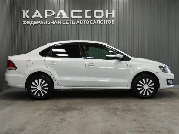 Volkswagen Polo V Рестайлинг с пробегом 2018 года, цена 750 000 рублей, 131324 км, седан, Автокод Объявления