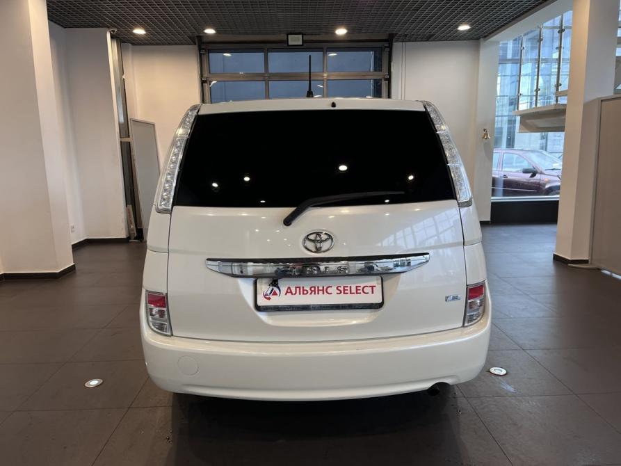 Toyota ISis I Рестайлинг Чебоксары  - изображение 4