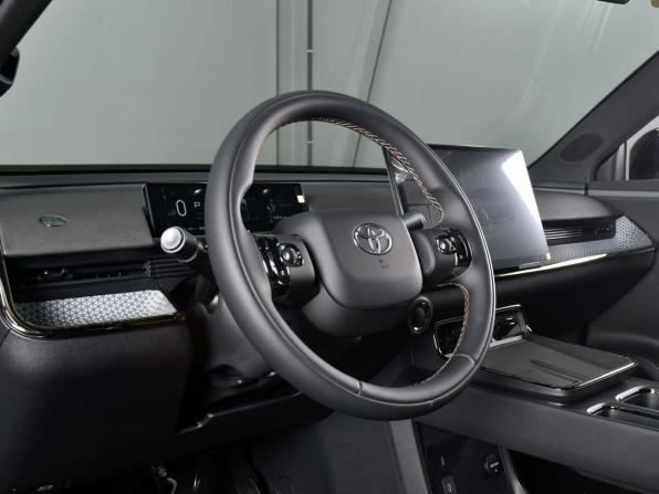 Toyota bZ3X с пробегом 2026 года, цена 2 999 995 рублей, 39 км, внедорожник, Автокод Объявления