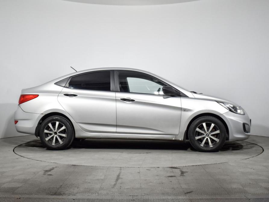 Hyundai Solaris I Санкт-Петербург  - изображение 4