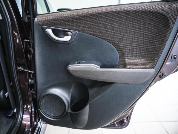 Honda Fit Shuttle I с пробегом 2012 года, цена 970 000 рублей, 178444 км, универсал, Автокод Объявления