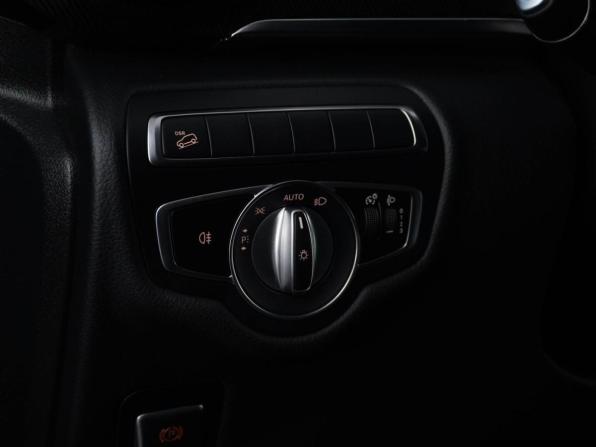 Mercedes-Benz V-Класс III (W447) Рестайлинг с пробегом 2022 года, цена 6 399 050 рублей, 65597 км, минивэн, Автокод Объявления