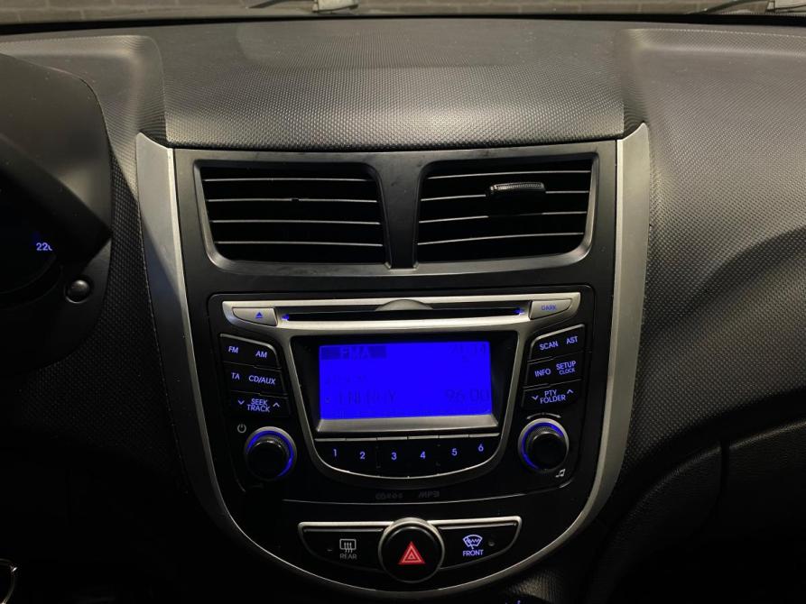 Hyundai Solaris I Челябинск  - изображение 12