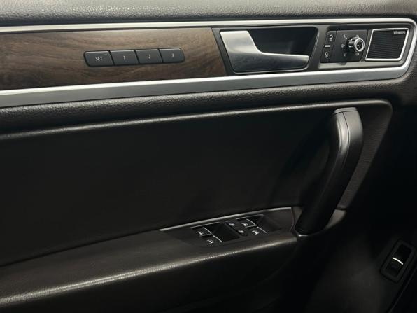 Volkswagen Touareg II с пробегом 2011 года, цена 1 950 000 рублей, 346589 км, внедорожник, Автокод Объявления