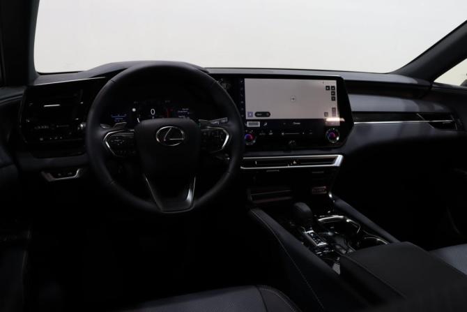 Lexus RX V с пробегом 2026 года, цена 8 600 000 рублей, 22 км, внедорожник, Автокод Объявления
