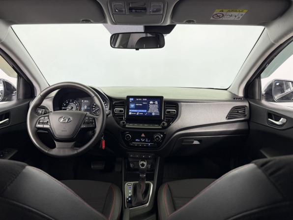 Hyundai Solaris II Рестайлинг с пробегом 2022 года, цена 2 280 000 рублей, 20990 км, седан, Автокод Объявления