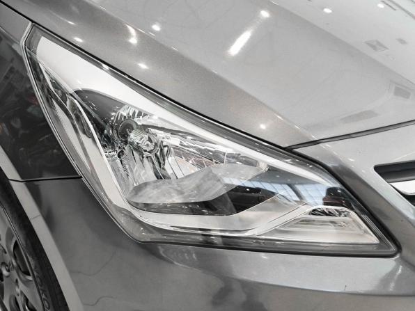 Hyundai Solaris I Рестайлинг с пробегом 2015 года, цена 850 000 рублей, 93480 км, хэтчбек, Автокод Объявления
