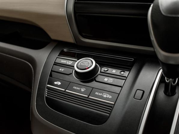 Honda Freed II с пробегом 2016 года, цена 1 270 000 рублей, 144079 км, компактвэн, Автокод Объявления