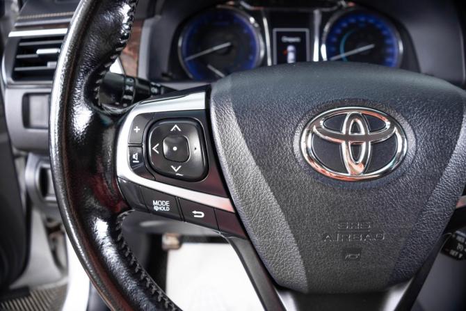 Toyota Camry VII (XV50) Рестайлинг с пробегом 2015 года, цена 2 399 000 рублей, 178785 км, седан, Автокод Объявления