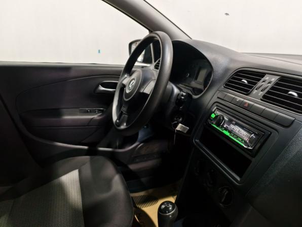 Volkswagen Polo V с пробегом 2015 года, цена 767 000 рублей, 181424 км, седан, Автокод Объявления