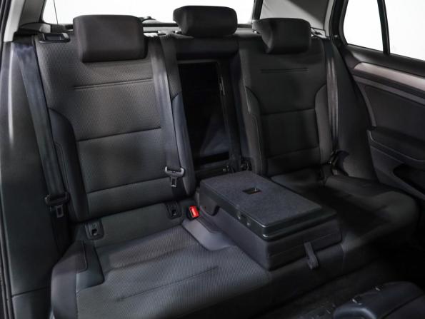 Volkswagen Golf VII с пробегом 2015 года, цена 1 349 000 рублей, 100688 км, хэтчбек, Автокод Объявления