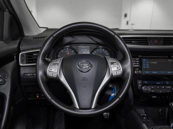 Nissan Qashqai II с пробегом 2015 года, цена 1 130 000 рублей, 158827 км, внедорожник, Автокод Объявления