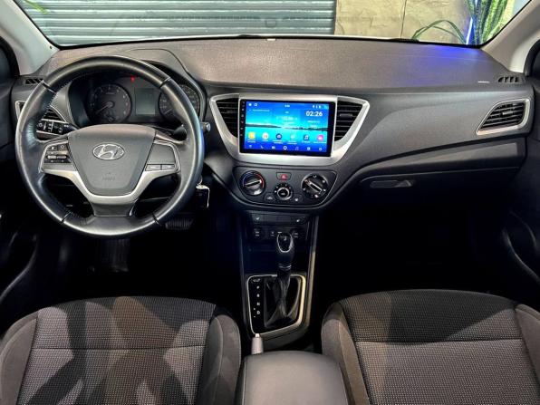 Hyundai Solaris II с пробегом 2018 года, цена 1 280 000 рублей, 103429 км, седан, Автокод Объявления