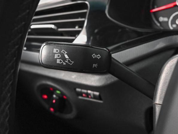 Volkswagen Polo VI с пробегом 2021 года, цена 1 450 111 рублей, 237193 км, лифтбек, Автокод Объявления