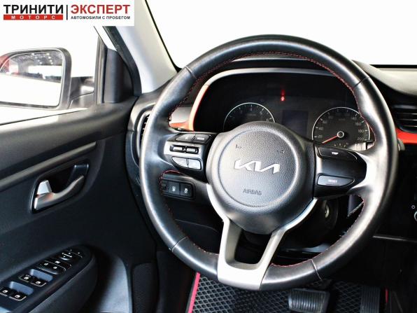 Kia Rio IV Рестайлинг с пробегом 2021 года, цена 1 997 000 рублей, 65576 км, хэтчбек, Автокод Объявления