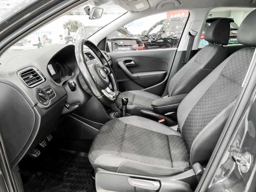 Volkswagen Polo V Рестайлинг Казань  - изображение 20