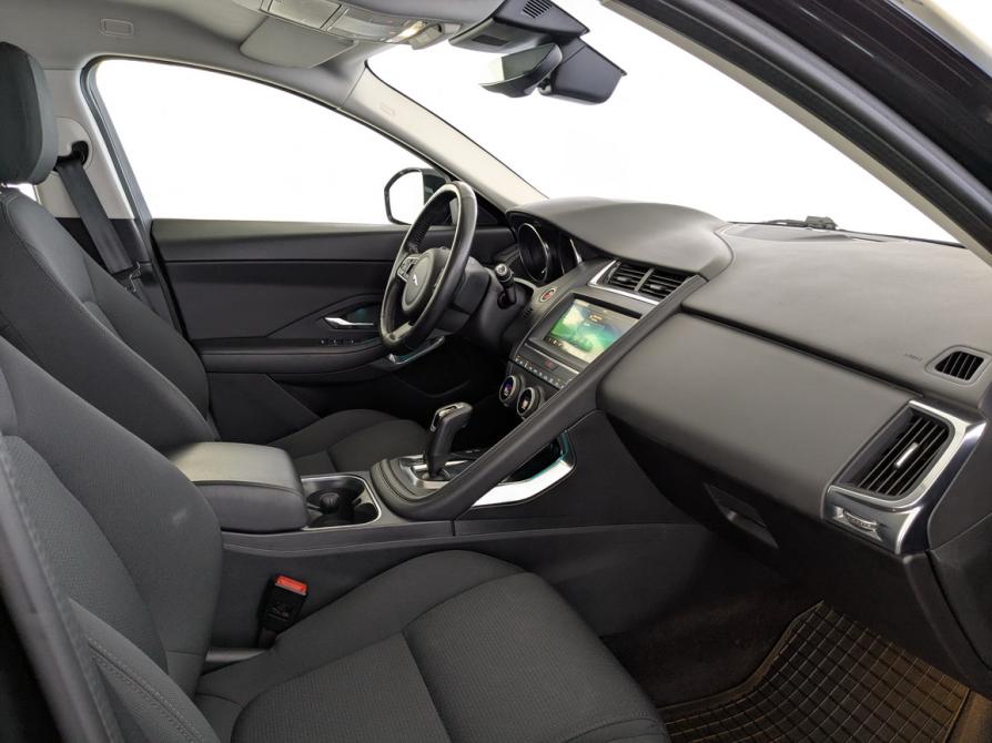 Jaguar E-Pace I Москва  - изображение 11