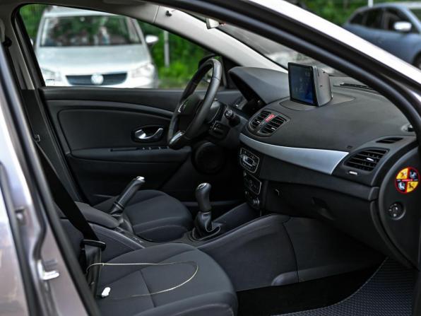 Renault Megane III с пробегом 2010 года, цена 580 000 рублей, 222228 км, хэтчбек, Автокод Объявления