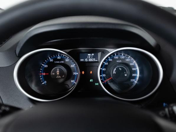 Hyundai ix35 I Рестайлинг с пробегом 2013 года, цена 1 000 000 рублей, 151869 км, внедорожник, Автокод Объявления