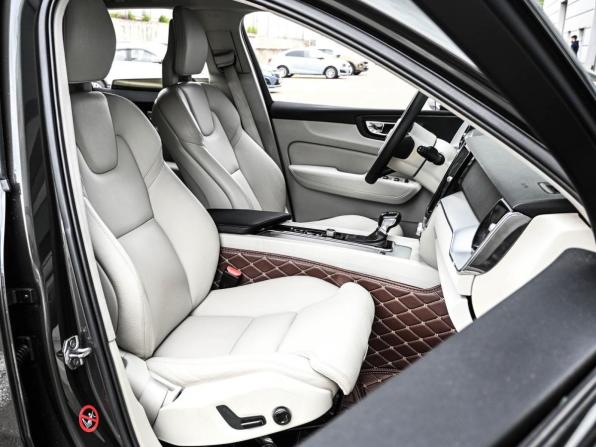 Volvo XC60 II с пробегом 2018 года, цена 3 669 000 рублей, 114925 км, внедорожник, Автокод Объявления
