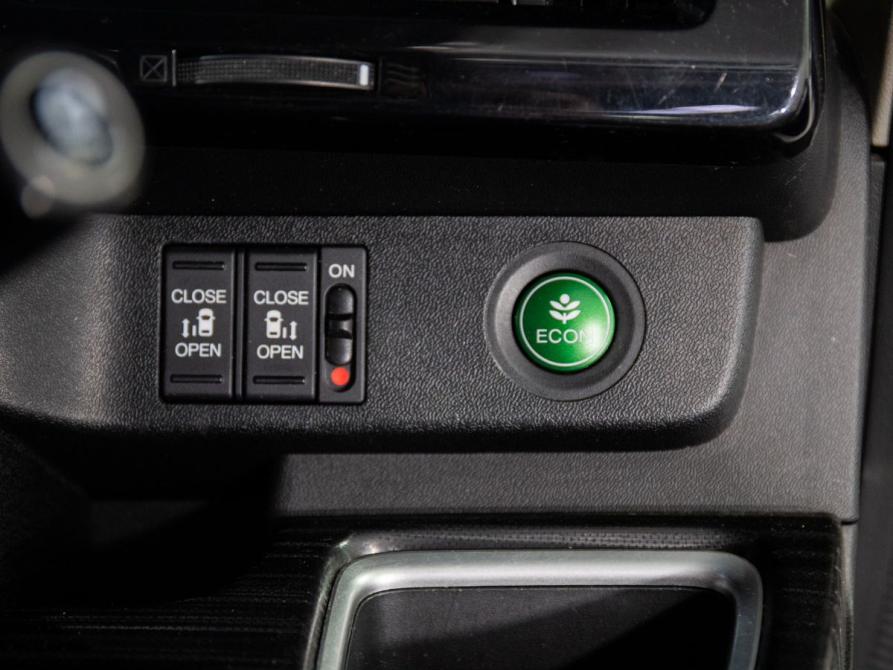 Honda Stepwgn V Иркутск  - изображение 19