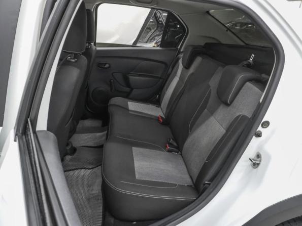 Renault Logan II Рестайлинг с пробегом 2021 года, цена 899 000 рублей, 174618 км, седан, Автокод Объявления