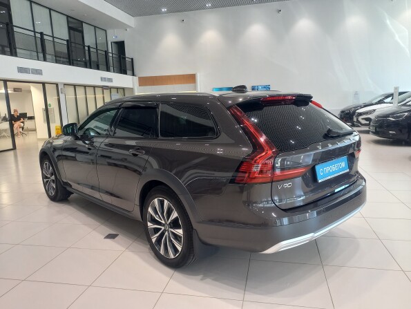 Volvo V90 Cross Country I Рестайлинг с пробегом 2020 года, цена 4 592 000 рублей, 44840 км, универсал, Автокод Объявления