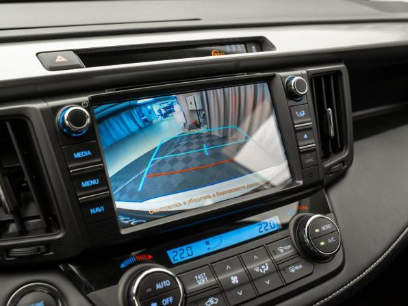Toyota RAV4 IV (XA40) Рестайлинг с пробегом 2018 года, цена 2 850 000 рублей, 38000 км, внедорожник, Автокод Объявления