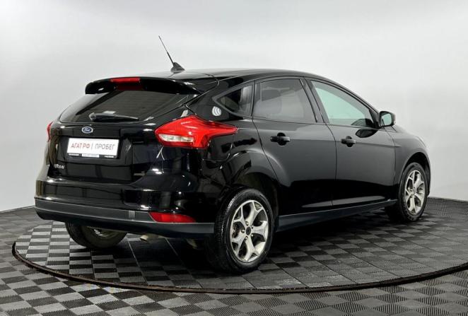 Ford Focus III Рестайлинг с пробегом 2017 года, цена 945 000 рублей, 133200 км, хэтчбек, Автокод Объявления