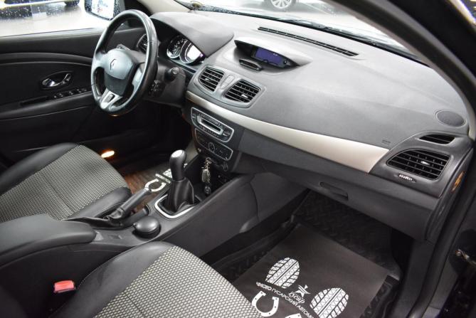 Renault Fluence I с пробегом 2012 года, цена 579 000 рублей, 211000 км, седан, Автокод Объявления