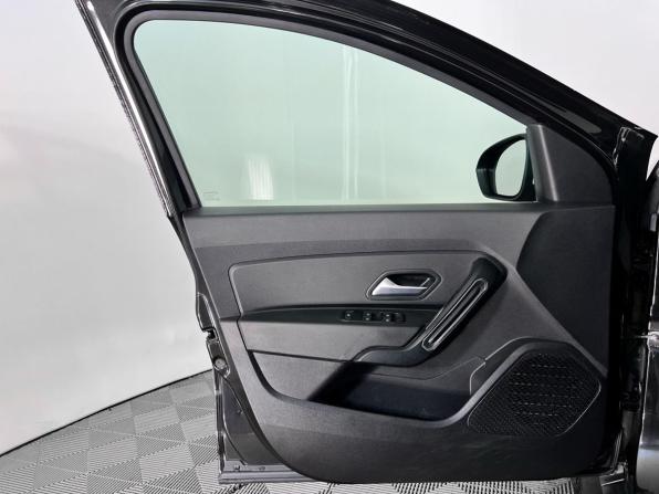 Renault Duster II с пробегом 2021 года, цена 1 969 000 рублей, 60000 км, внедорожник, Автокод Объявления